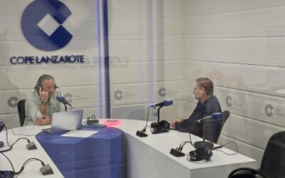 Entrevista al Dr. Gregorio León en COPE Lanzarote: un enfoque médico integral para enfermedades crónicas.